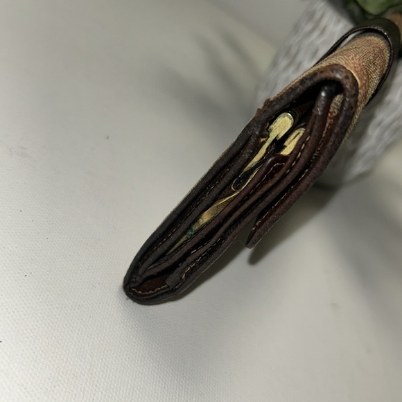 Vintage Gucci Wallet - Picture 7 of 17